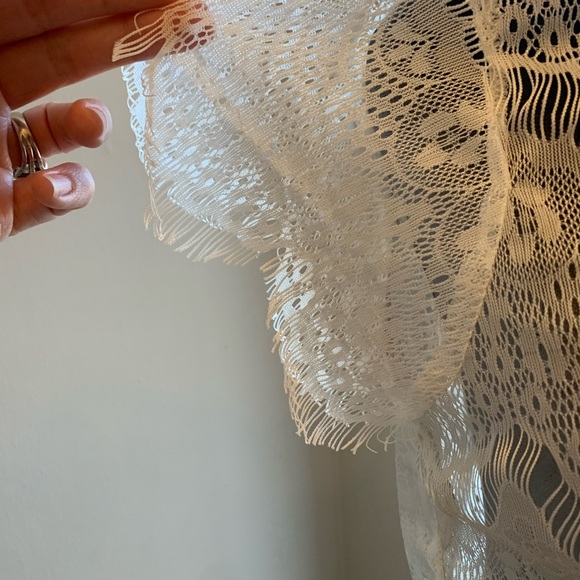 6 neutral women’s tops - J Crew, Banana Republic, Skora - Picture 8 of 14